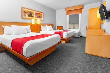 City Express By Marriott Celaya Parque