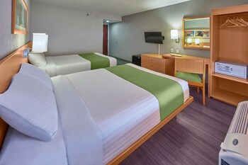 City Express By Marriott Celaya Parque