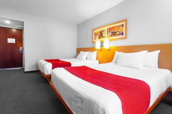 City Express By Marriott Celaya Parque