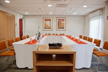 City Express By Marriott Celaya Parque