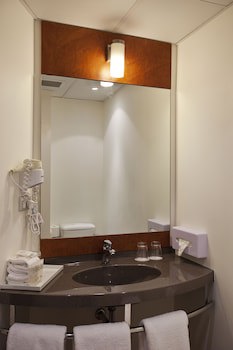 Ibis Hamilton Tainui