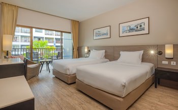 Deevana Plaza Phuket