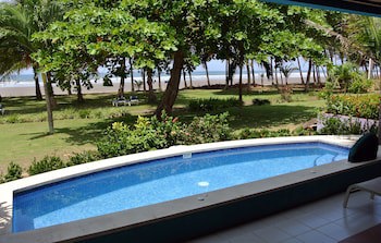 Alma Del Pacifico Beach Hotel & Spa