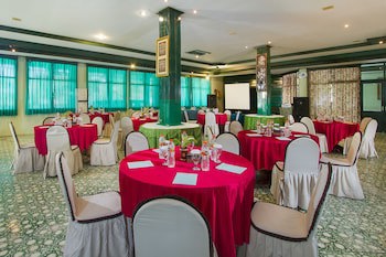 Bali Taman Beach Resort & Spa - Lovina