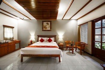Bali Taman Beach Resort & Spa - Lovina