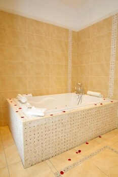 Annebrook House Hotel