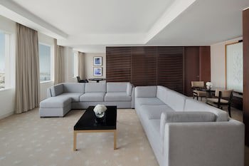 InterContinental Dubai Festival City by IHG galeri fotoğrafı
