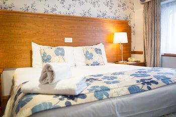 Best Western Bristol North The Gables Hotel