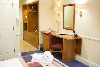 Best Western Bristol North The Gables Hotel