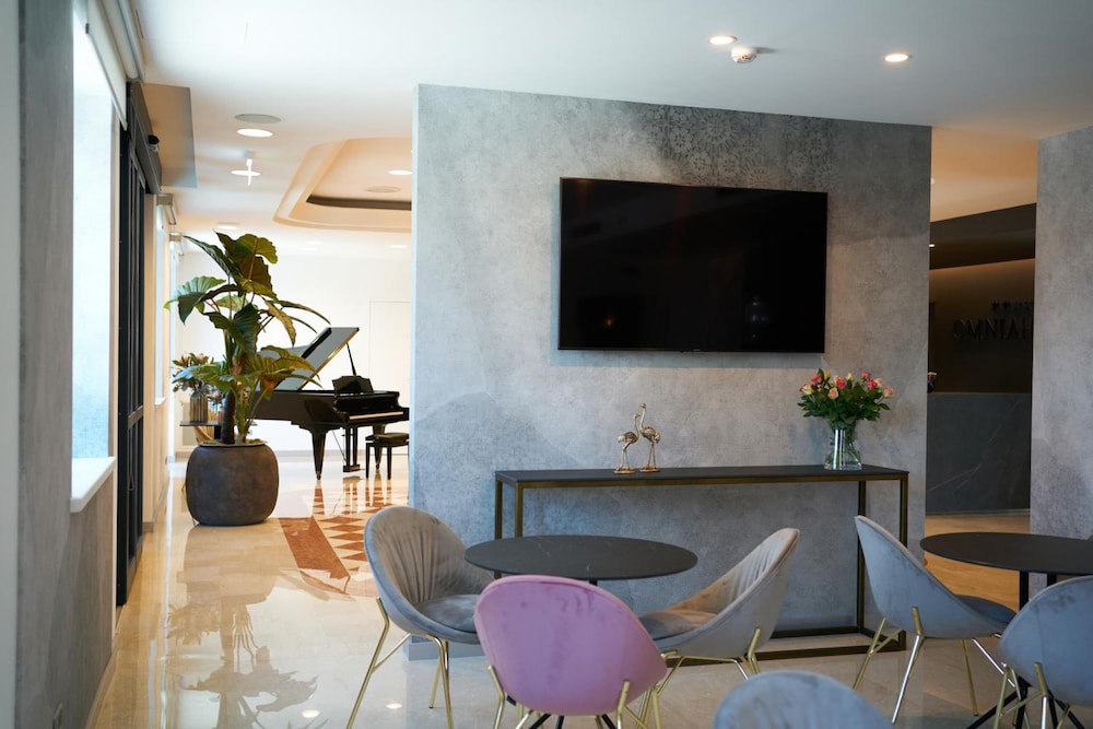 Hotel Omnia