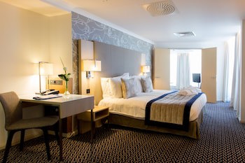 Radisson Blu Waterfront Hotel, Jersey
