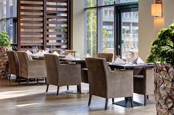 Radisson Blu Waterfront Hotel, Jersey