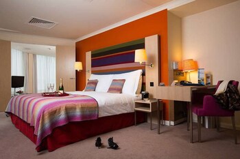 Radisson Blu Waterfront Hotel, Jersey
