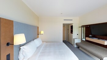 Radisson Blu Waterfront Hotel, Jersey