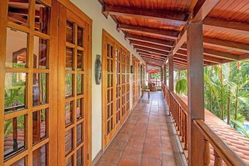 Hotel Villas Lirio