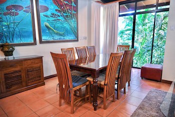 Hotel Villas Lirio
