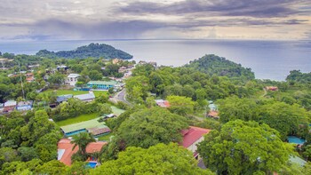 Hotel Villas Lirio