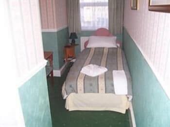 Ashwood Grange Hotel - B&B