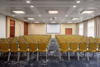Courtyard By Marriott Pilsen