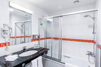 Courtyard By Marriott Pilsen