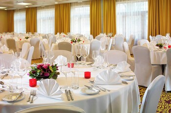 Courtyard By Marriott Pilsen