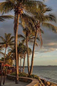 Radisson Blu Resort Fiji Denarau Island