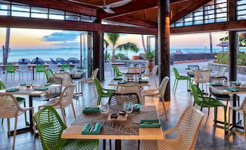 Radisson Blu Resort Fiji Denarau Island