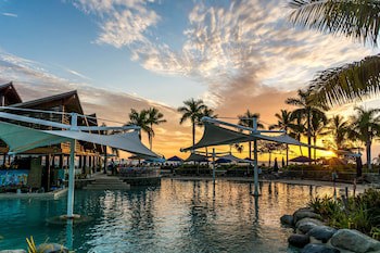 Radisson Blu Resort Fiji Denarau Island
