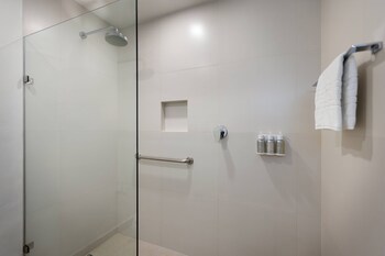 Courtyard By Marriott Cancun Airport