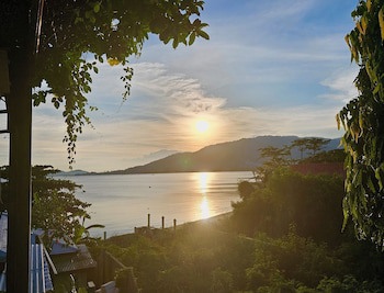 Cinnamon Beach Villas
