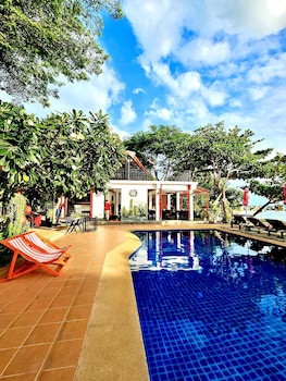 Cinnamon Beach Villas