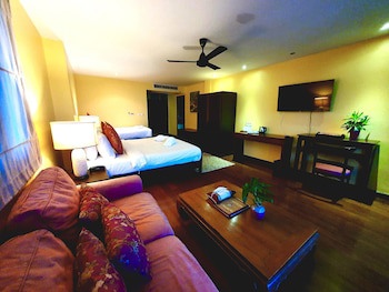 Cinnamon Beach Villas