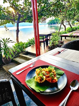 Cinnamon Beach Villas