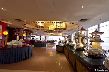 Crown Regency Hotel And Towers