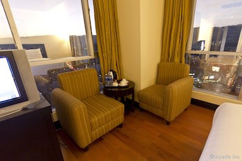 Crown Regency Hotel And Towers