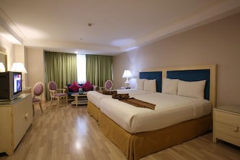 Crown Regency Hotel And Towers