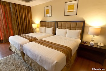 Crown Regency Hotel And Towers