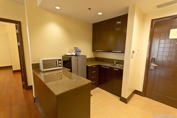 Crown Regency Hotel And Towers