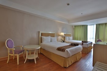 Crown Regency Hotel And Towers