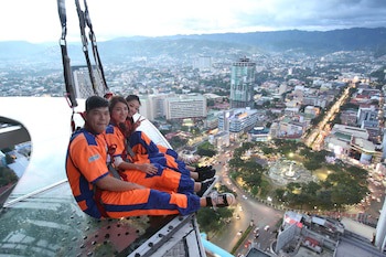 Crown Regency Hotel And Towers