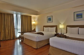 Crown Regency Hotel And Towers