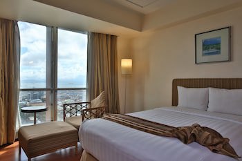 Crown Regency Hotel And Towers