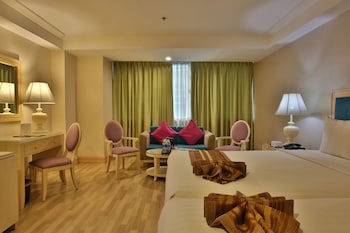 Crown Regency Hotel And Towers