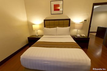 Crown Regency Hotel And Towers