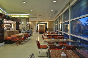 Crown Regency Hotel And Towers