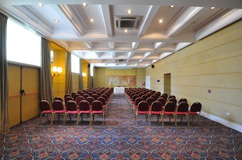 Amerian Executive Mendoza Hotel