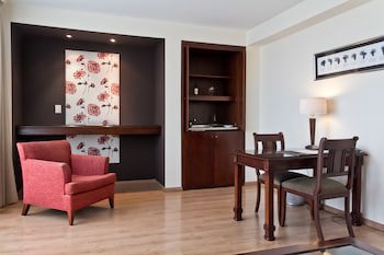 Amerian Executive Mendoza Hotel
