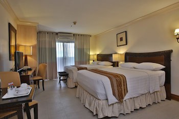 Crown Regency Suites & Residences - Mactan