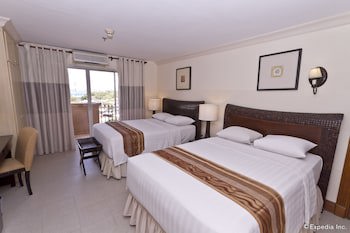 Crown Regency Suites & Residences - Mactan