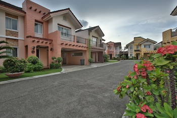 Crown Regency Suites & Residences - Mactan